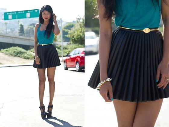 Splendid Pleated Skirt Outfits