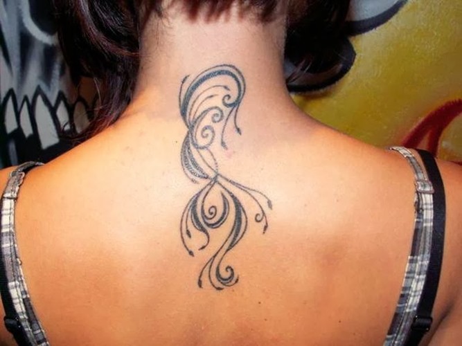 Upper-Back-Simple-Art-Tattoo-for-Women