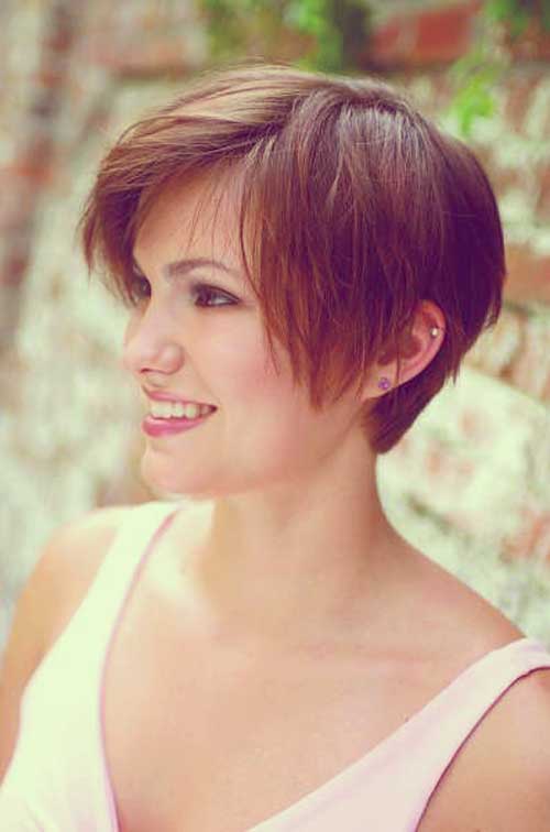 Classy Short Haircuts for Thick Hair