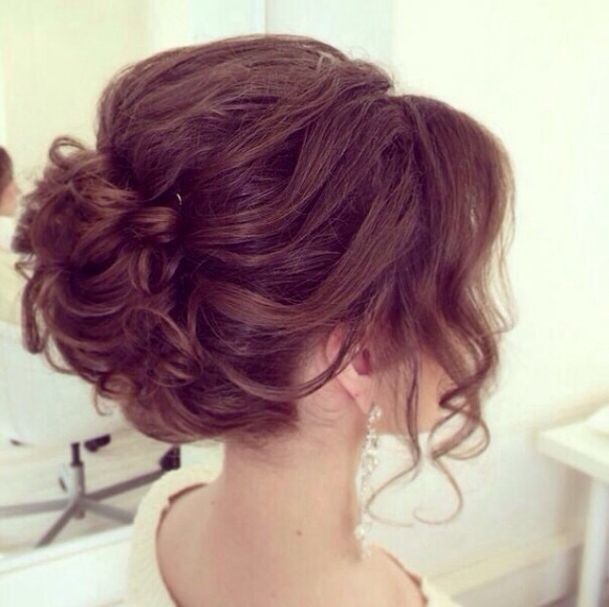 Stylish-Updo-Hairstyle-for-Medium-Long-Hair-Prom-Hairstyles