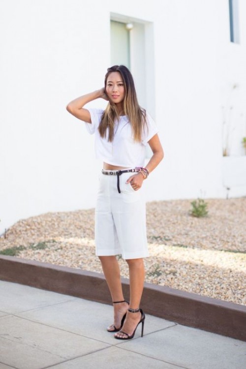 White Bermuda Shorts Outfits For Summer