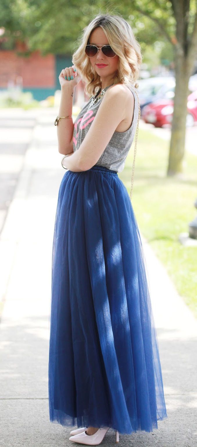 leather-and-tulle-outfit-tank-top-and-tulle-maxi-skirt