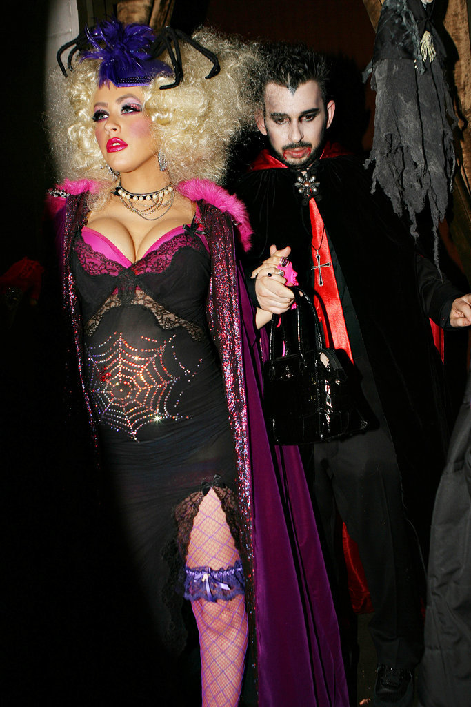 Christina-Aguilera-and-Jordan-Bratman-as-a-Spider-Woman-and-Dracula