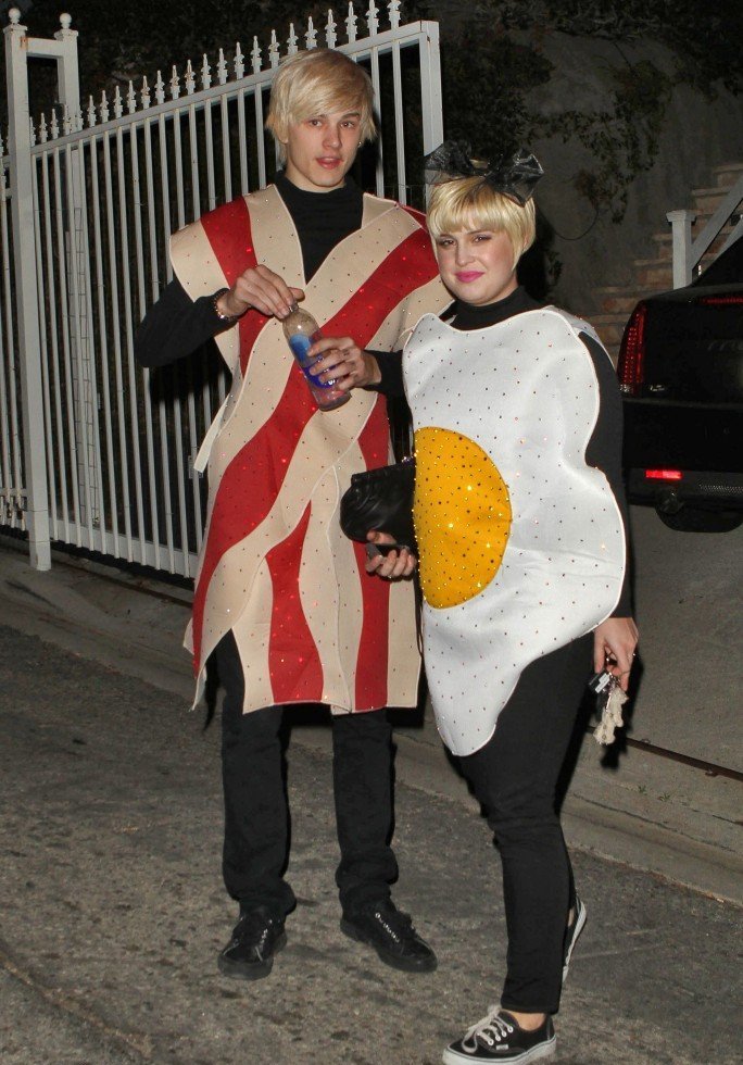 Kelly-Osbourne-and-Luke-Worrall-as-Bacon-and-Eggs