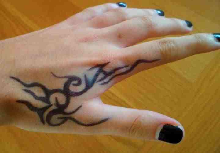 tribal-tattoo-on-top-of-hand