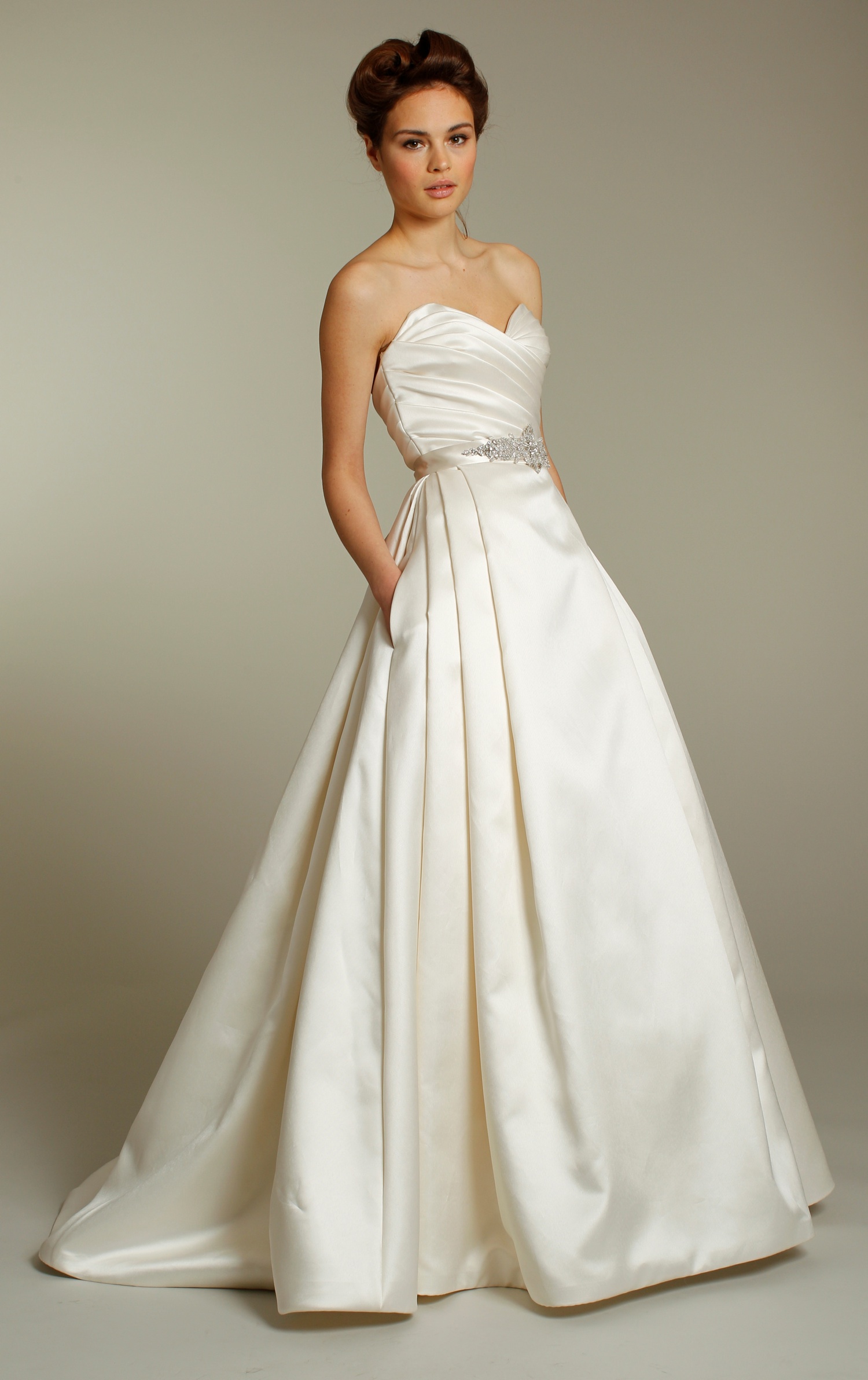 wedding-dress-fall-bridal-gowns-ivory-a-line-pockets.original
