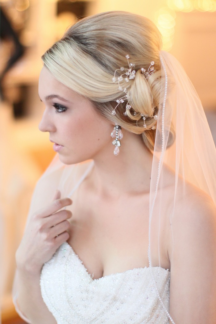 Summer-Wedding-Hairstyles-With-Veil