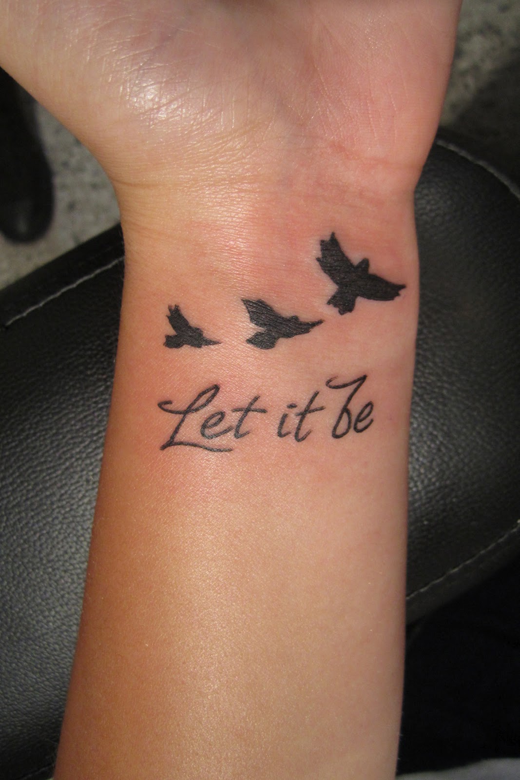 Small-Bird-Wrist-Tattoos-for-Girls