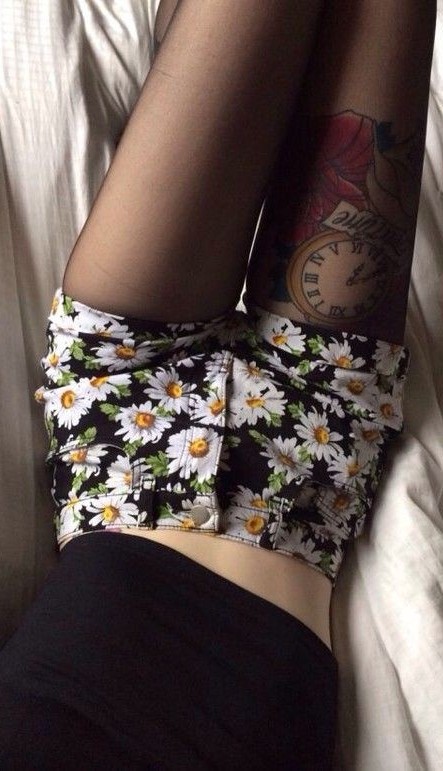 american outfit daisy shorts