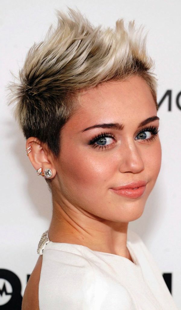 funky-short-hairstyles-for-round-faces