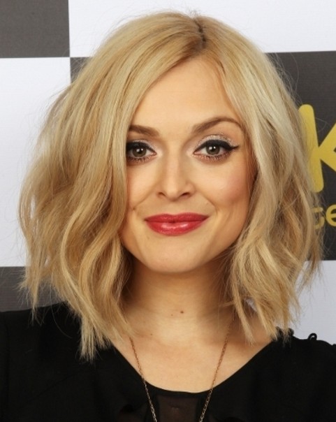 layered-bob-haircut-blonde-hairstyles-2015