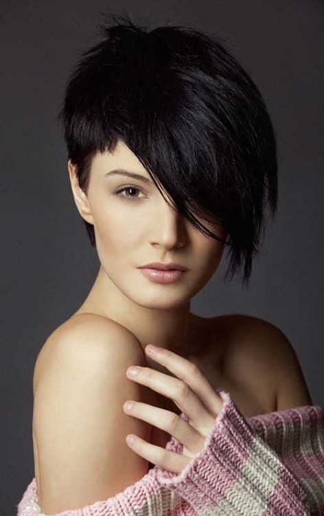 teens-short-hairstyles-for-round-faces