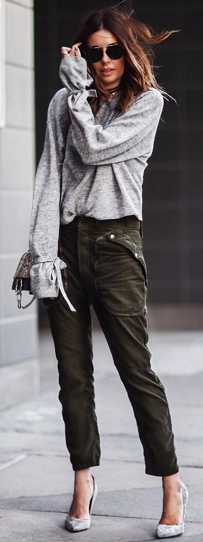 grey-top-and-khaki-pants