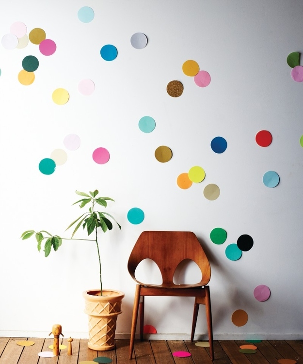 tape-giant-confetti-to-your-walls