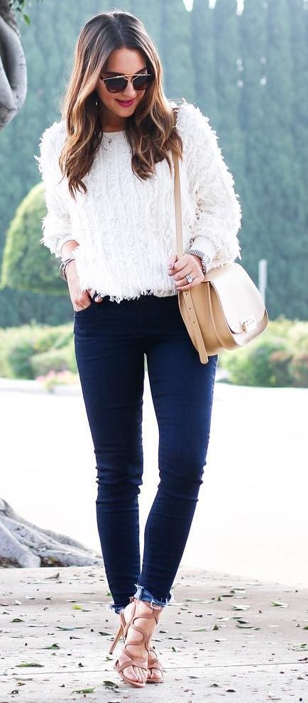 white-fringe-sweater-blue-jeans