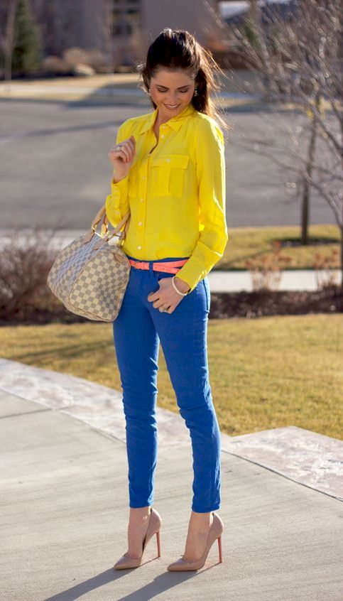 casual-spring-work-outfits-with-blue-pants