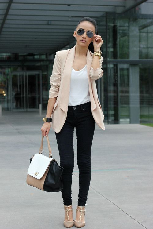 dazzling-outfit-with-long-blazers