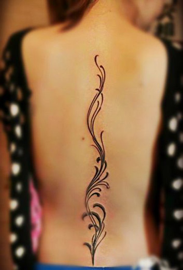 lovely-spine-tattoo-ideas-for-women