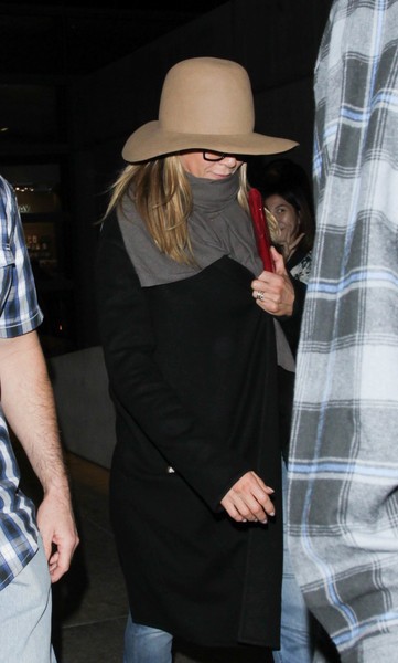 Jennifer Aniston Suede Dress Hat