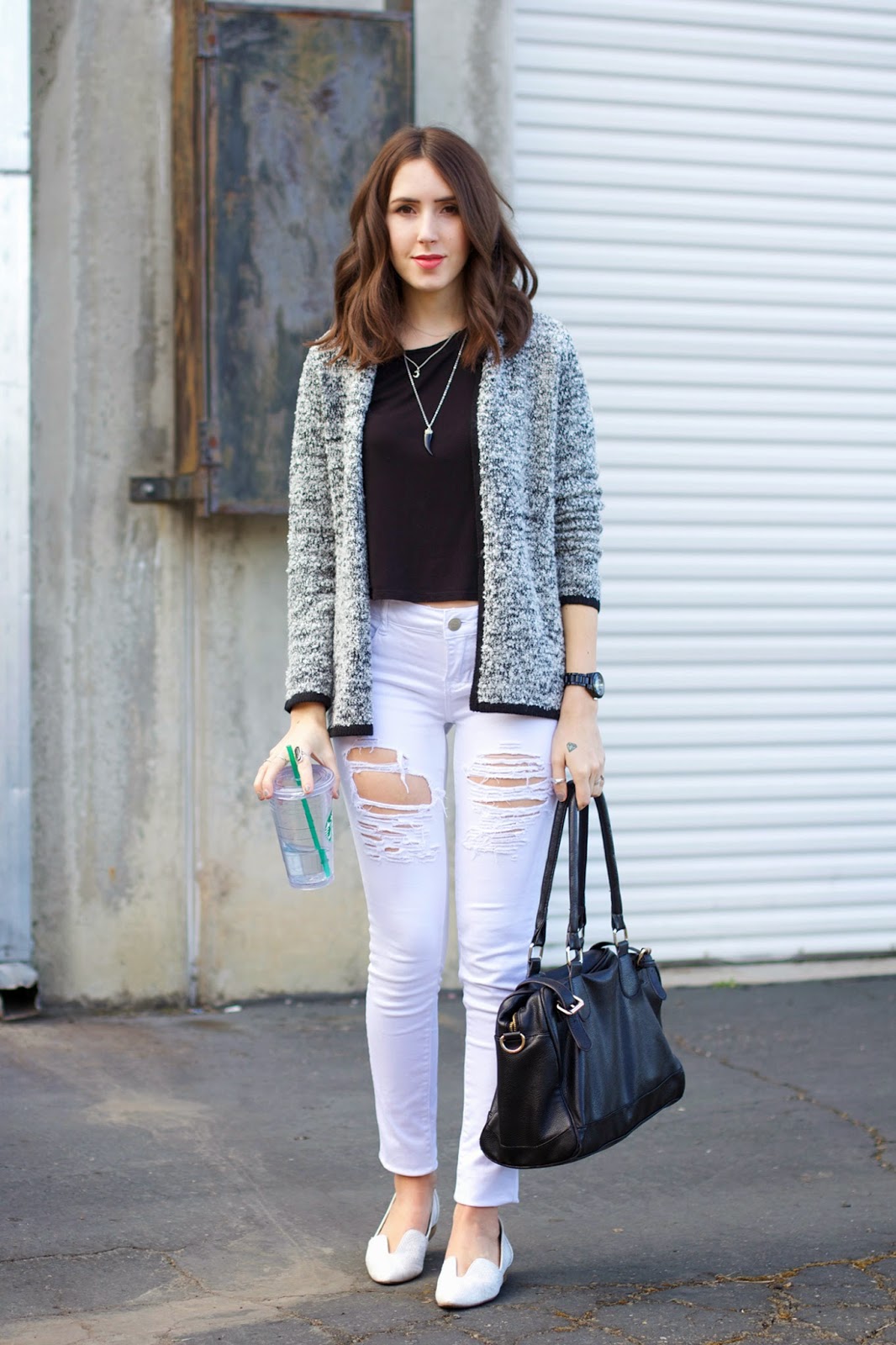 Classy and Comfy Ripped Jeans Outfits - Ohh My My