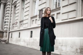Marvelous Pleated Skirt Outfits For Fashionistas