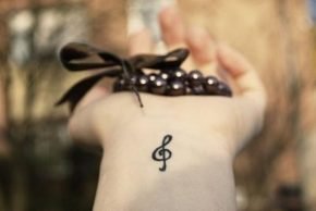 30 Outstanding Small Tattoo Ideas For Men And Women
