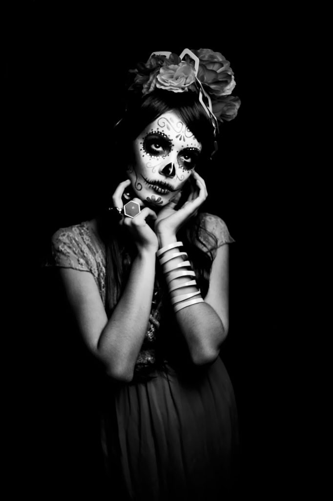 30 Breathtaking Catrina Halloween Makeup Ideas - Ohh My My